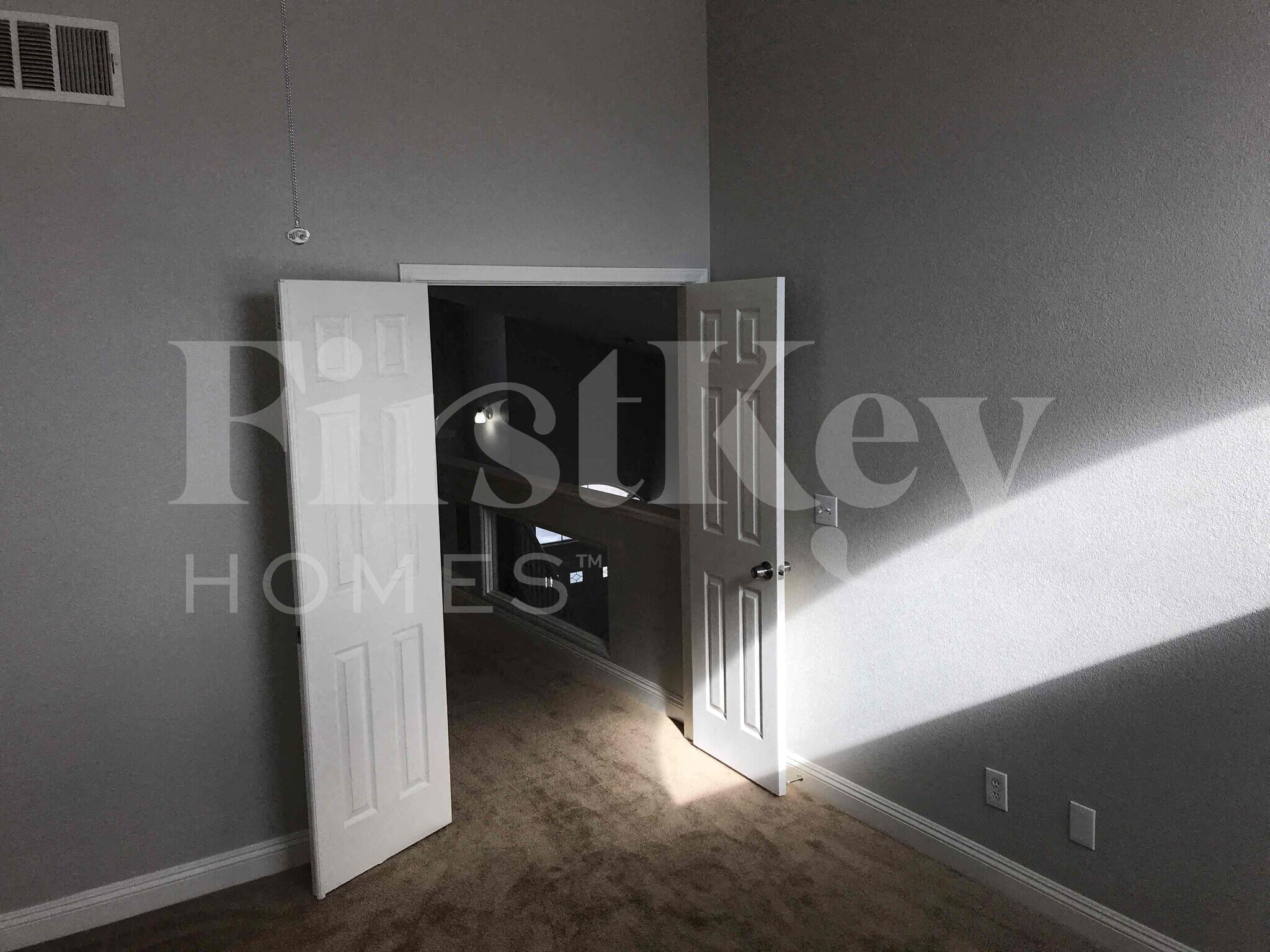 Building Photo - 8041 Hilliard Ave