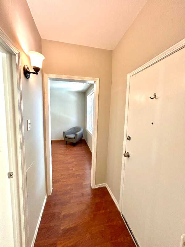 Building Photo - 3215 S Throop St