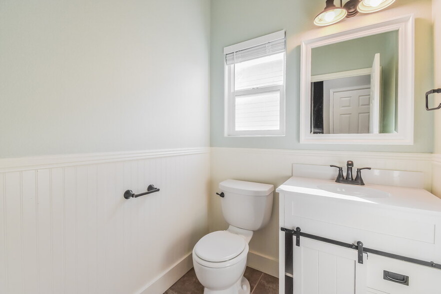 Building Photo - 6350 Tranters Creek Way