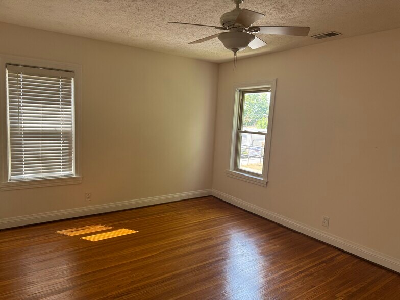 Building Photo - 900 Audubon Pky