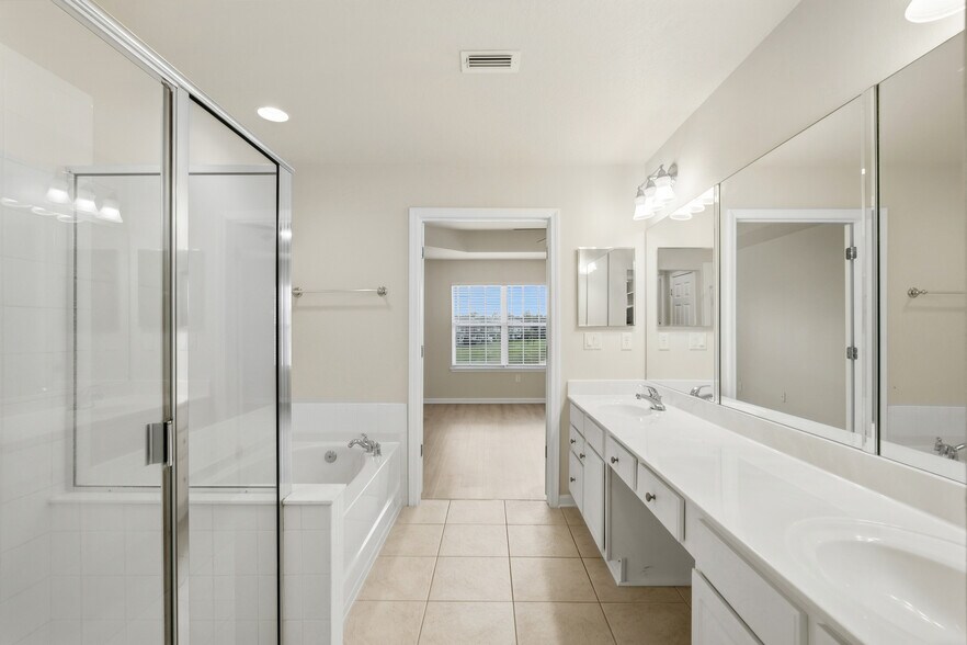 Building Photo - 6280 Autumn Berry Cir