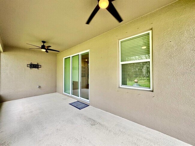 Building Photo - 12544 Shining Willow St
