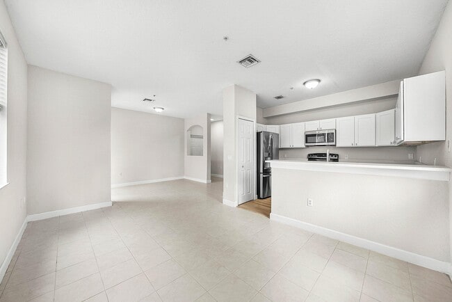 Building Photo - 1008 Shoma Dr