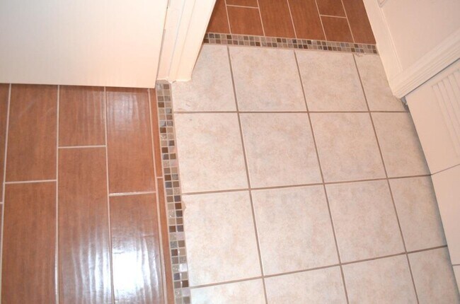 Building Photo - 2439 Colton Hollow Dr