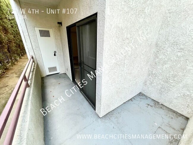 Building Photo - 730 W 4th-Unit #107