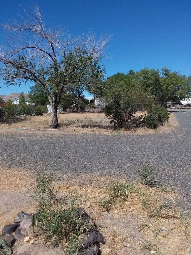 Building Photo - 3 Bed Charming Updated Home Silver Springs
