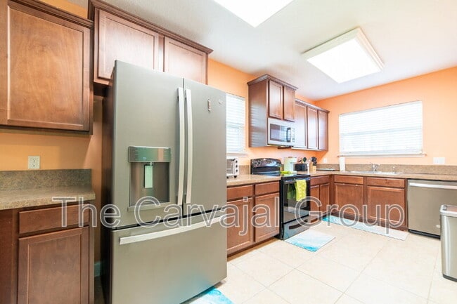 Building Photo - 10100 Green Branch Ct