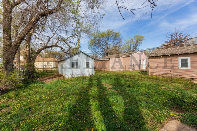 Building Photo - 119 S Wichita St