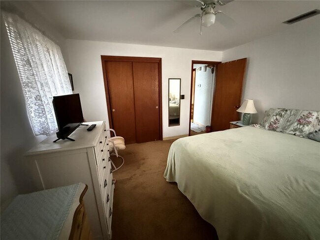 Building Photo - 5854 9th St