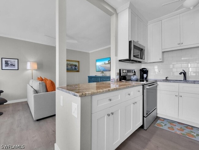 Building Photo - 473 12th Ave S