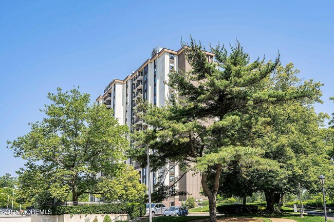 Building Photo - 1 Scenic Dr