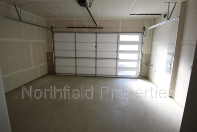 Building Photo - 4857 100th St NE