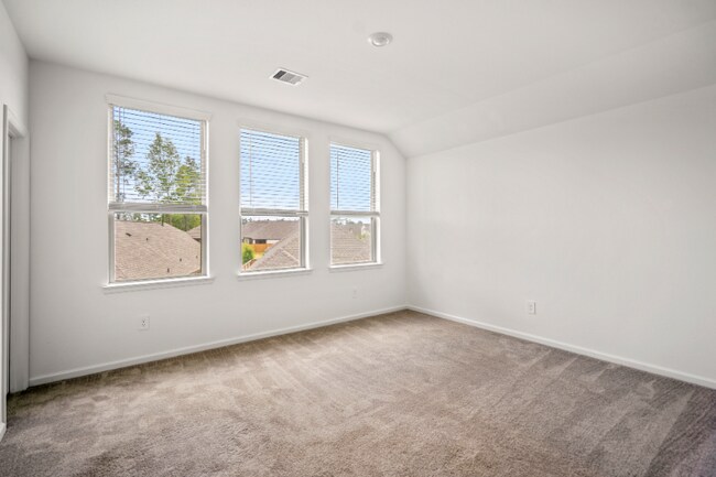 Building Photo - 613 Royal Arch Dr