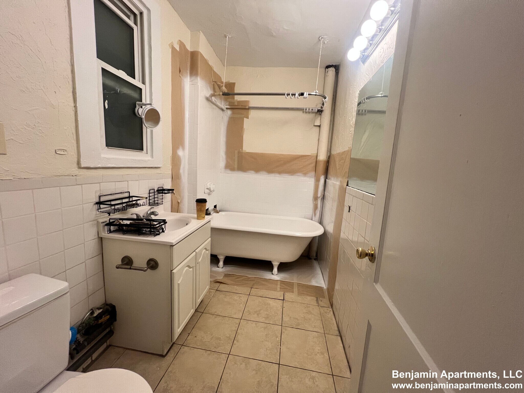 Building Photo - 15 Barrows St