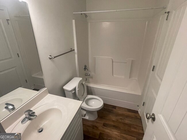 Building Photo - 238 Sunview Dr