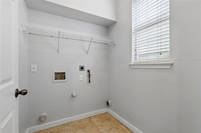 Building Photo - 1001 Monadale Trail