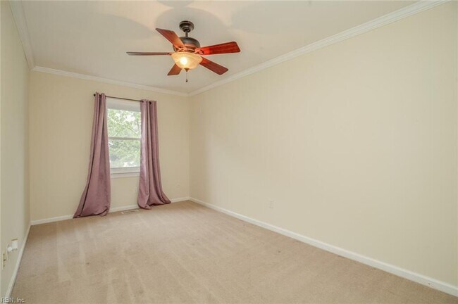 Building Photo - 590 Tenbee Ln