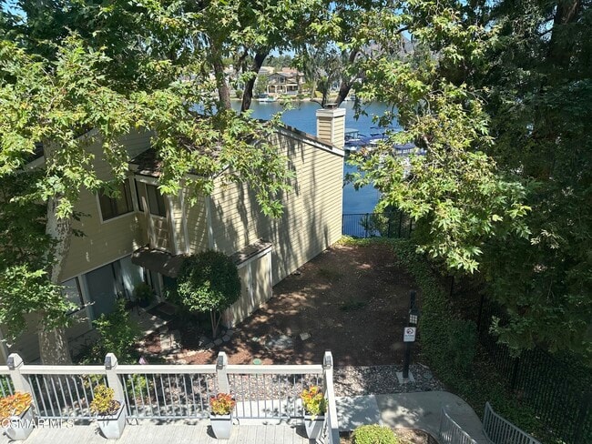 Building Photo - 1228 Westlake Blvd