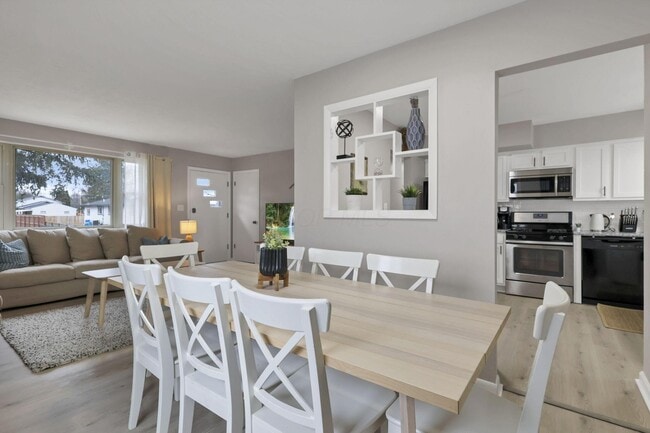 Building Photo - 1833 Berkeley Rd