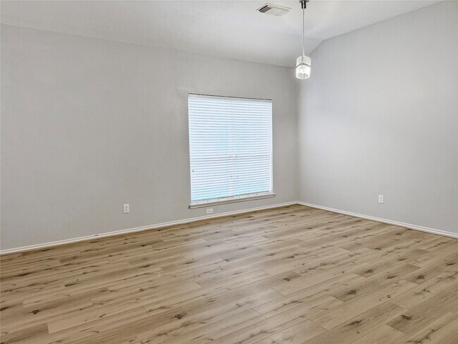 Building Photo - 3402 Pebble Beach Ln