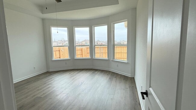 Building Photo - 597 Rubber Tree Wy