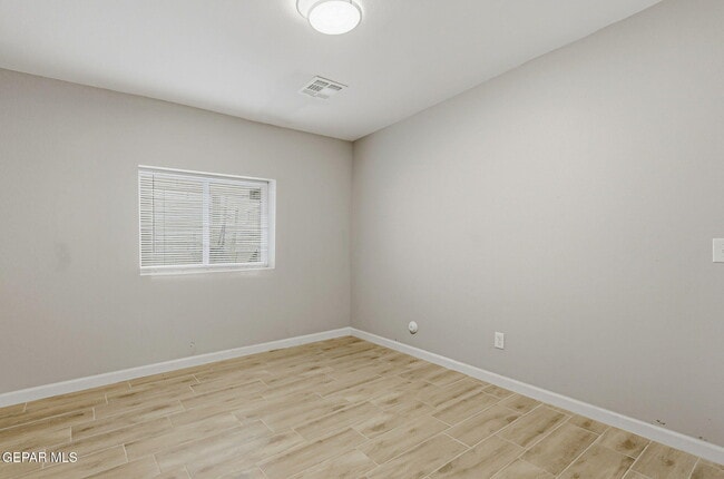 Building Photo - 9207 Santa Rosalia Ct