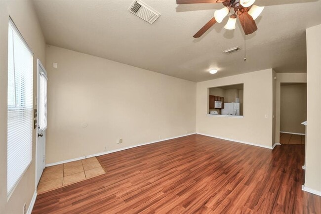 Building Photo - 23859 Pebworth Pl