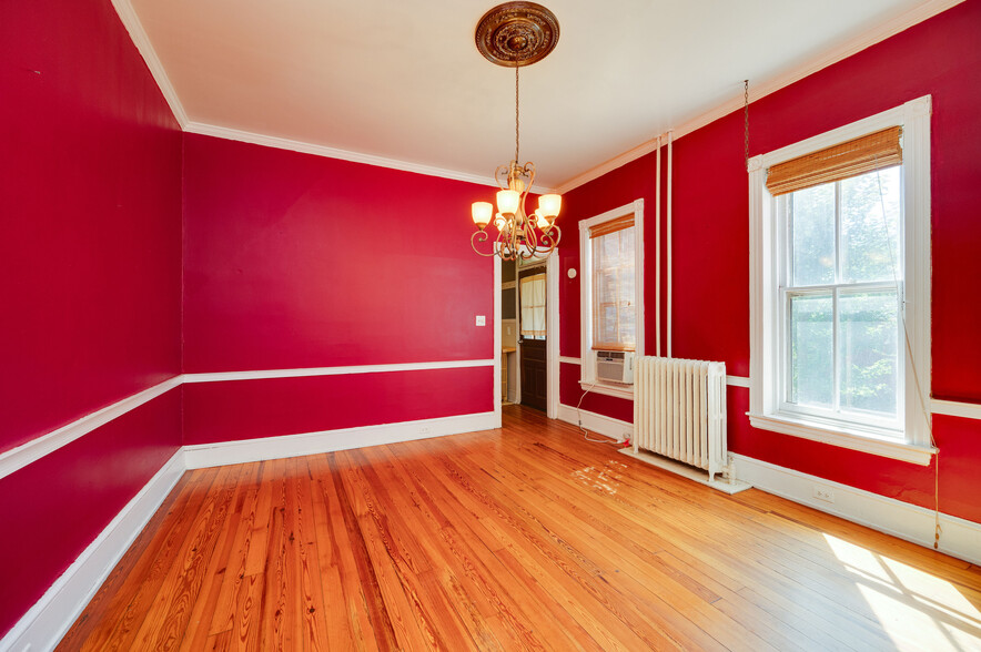 Building Photo - 311 S 17th St