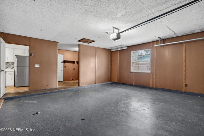 Building Photo - 217 Quince Ct