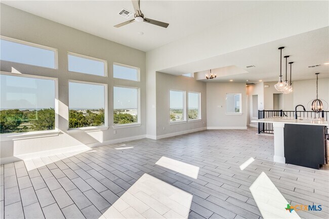 Building Photo - 2916 Hi Mesa