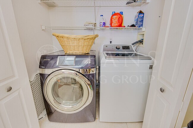 Building Photo - FURNISHED 2 Bedroom Condo in Daytona Beach...