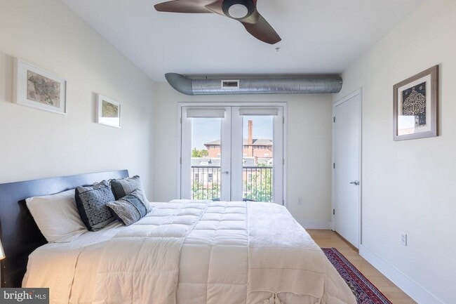 Building Photo - 2201 2nd St NW