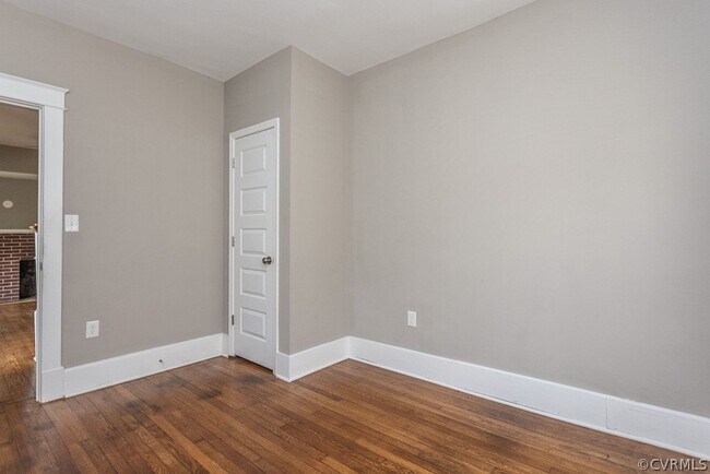Building Photo - Cozy Home in Hopewell!