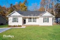 Building Photo - 628 E Ketchie St