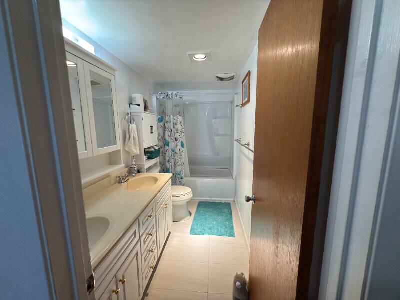 Building Photo - 151 Mentel Ave