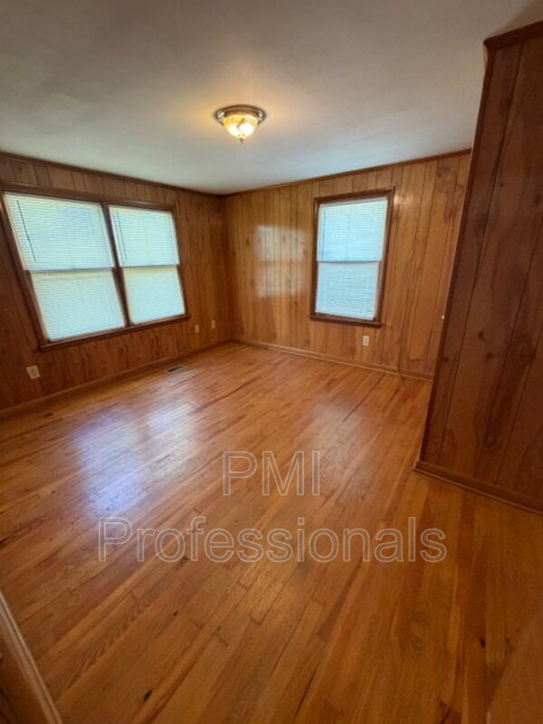 Building Photo - 5373 Manchester Pike