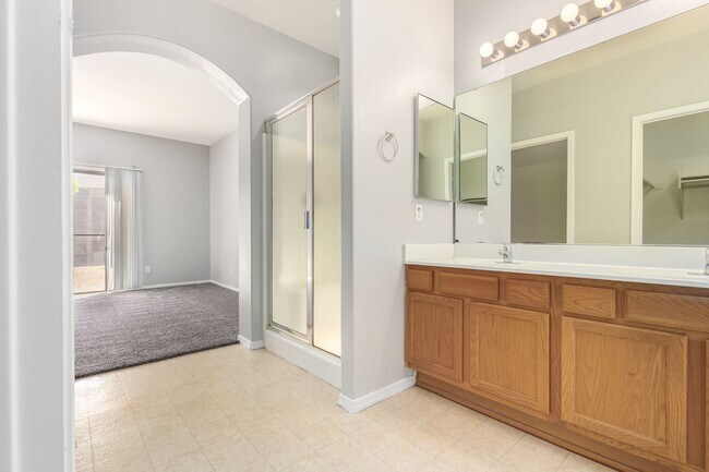 Building Photo - Awesome 3 bedroom / 2 bath in Cordova Estates - 83rd Ave & Buckeye Rd