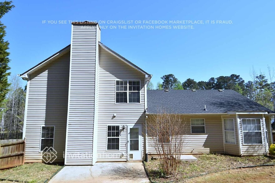 Building Photo - 4185 Soaring Dr