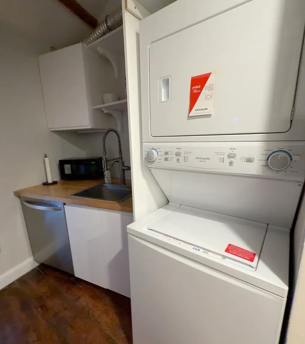 Building Photo - 25 State St