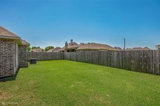 Building Photo - 307 Ansley Cir