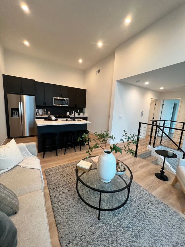 Building Photo - Remington