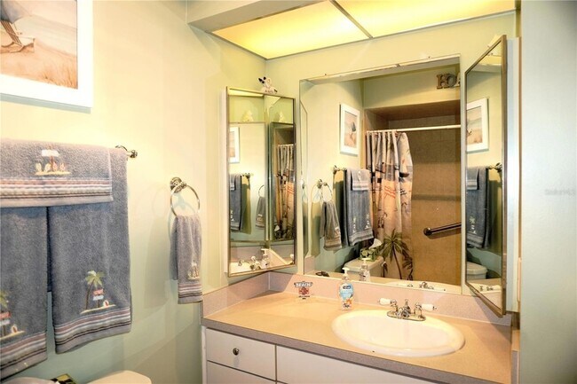 Building Photo - 4330 Tahitian Gardens Cir