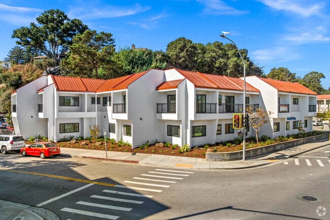 Building Photo - 201 River Street Apartments