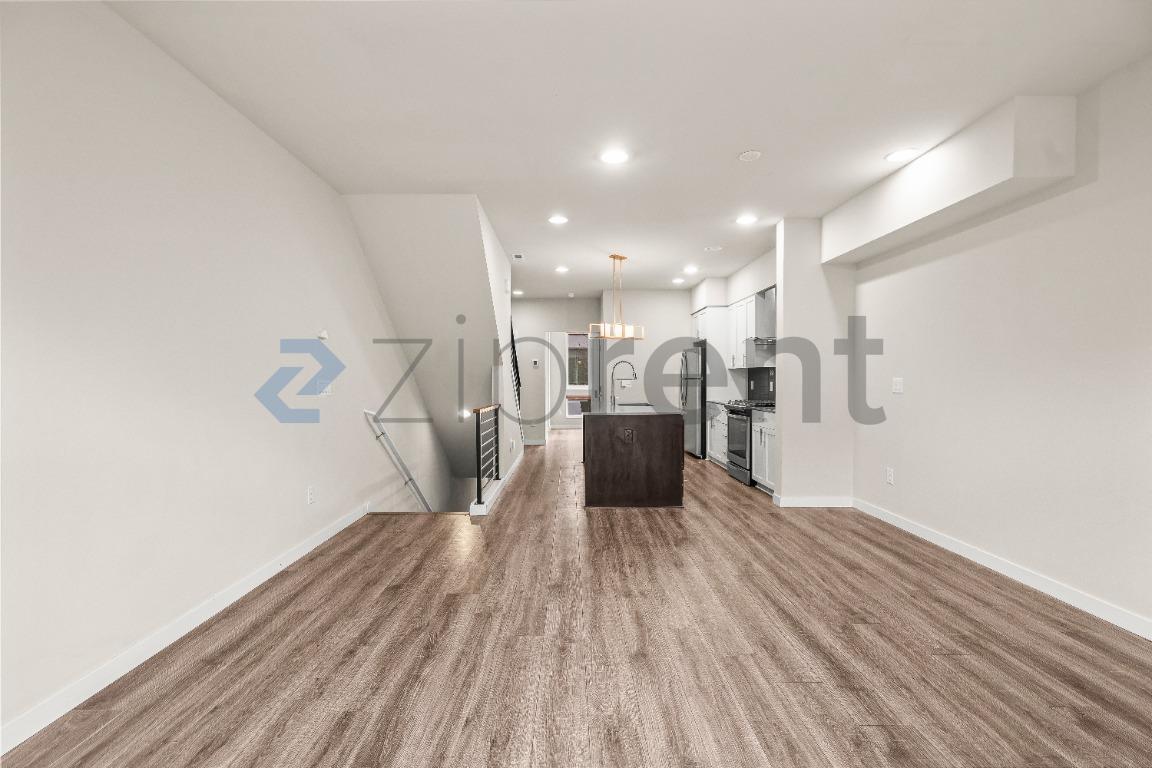 Building Photo - 1588 139th Ct NE