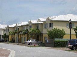 Building Photo - 1221 Lucaya Dr