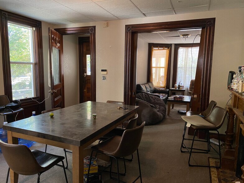 Building Photo - 30 Seminary Ave