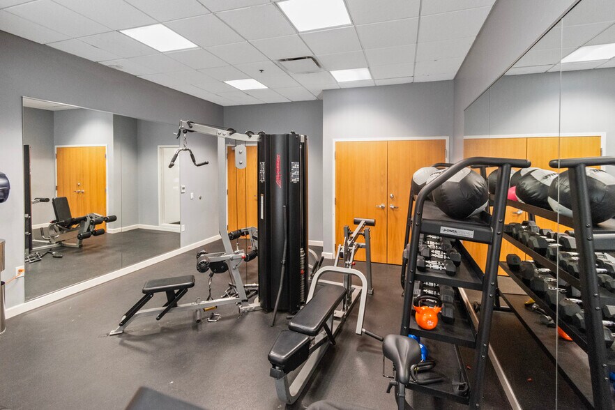 Building Photo - 757 N Orleans St