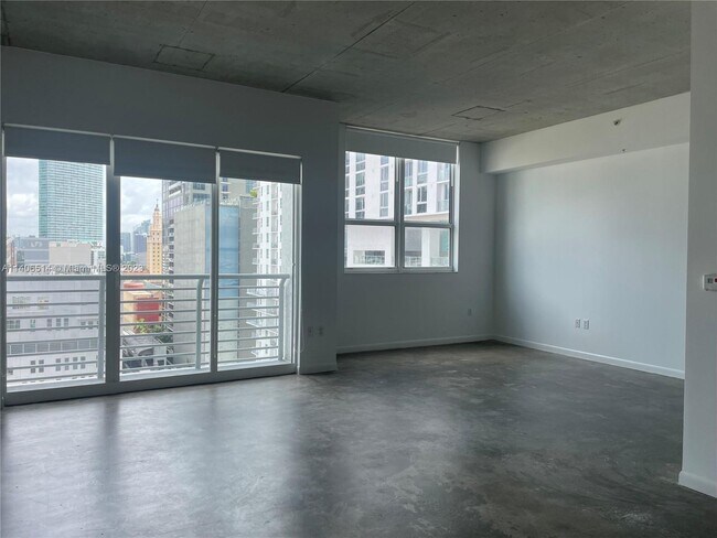 Building Photo - 133 NE 2nd Ave