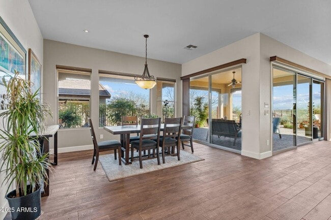 Building Photo - 3672 Ridgeview Ter
