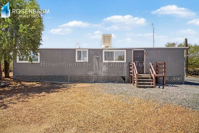 Building Photo - 6525 N Brushtail Ln